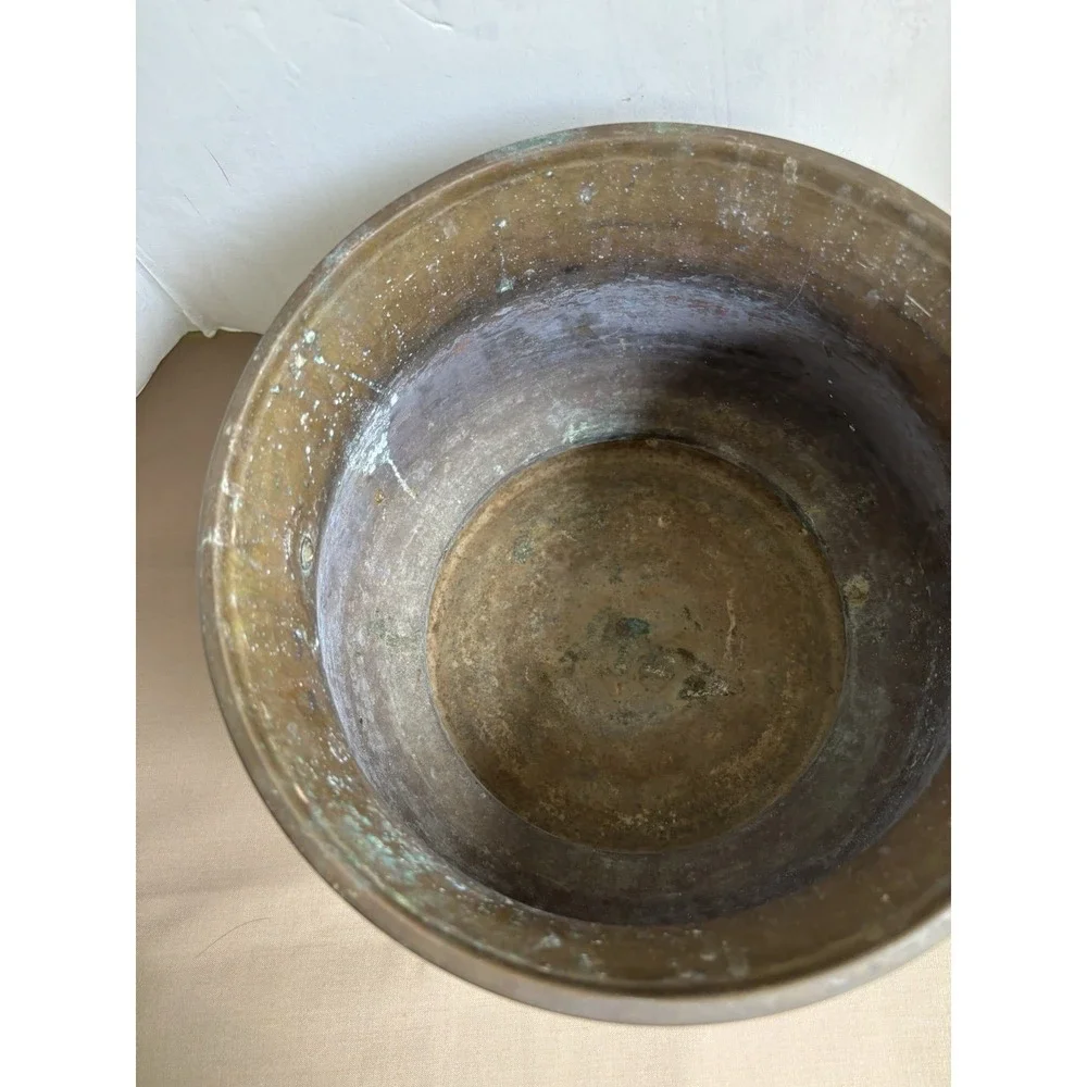 Vintage Jardiniere Hammered Brass Planter w Elephant Head Handles 9